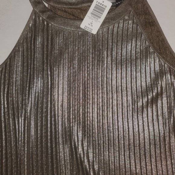 Torrid NWT Gold Metallic Tank 1X - Picture 3 of 4